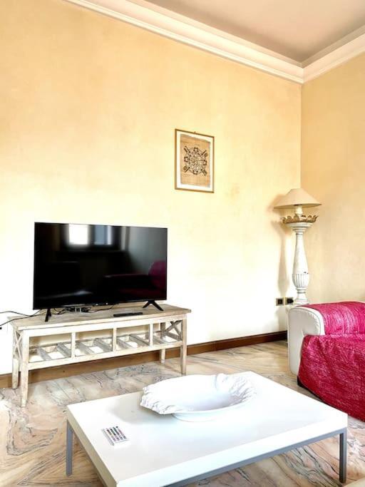 Apartment Under The Basilica Of Sant'Andrea Mantoue Extérieur photo