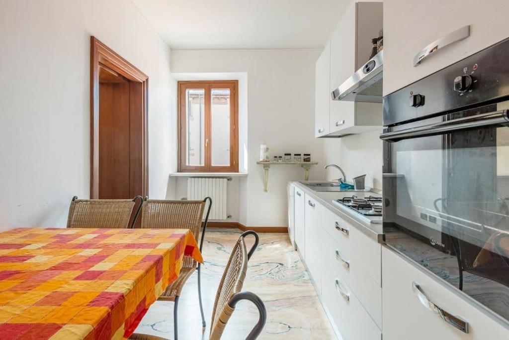 Apartment Under The Basilica Of Sant'Andrea Mantoue Extérieur photo