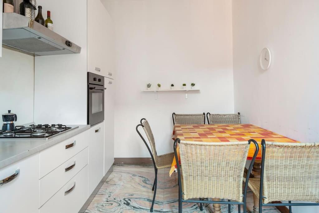 Apartment Under The Basilica Of Sant'Andrea Mantoue Extérieur photo