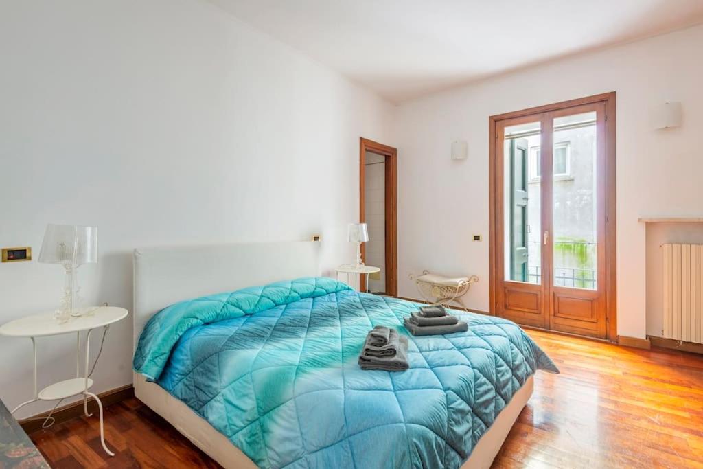 Apartment Under The Basilica Of Sant'Andrea Mantoue Extérieur photo